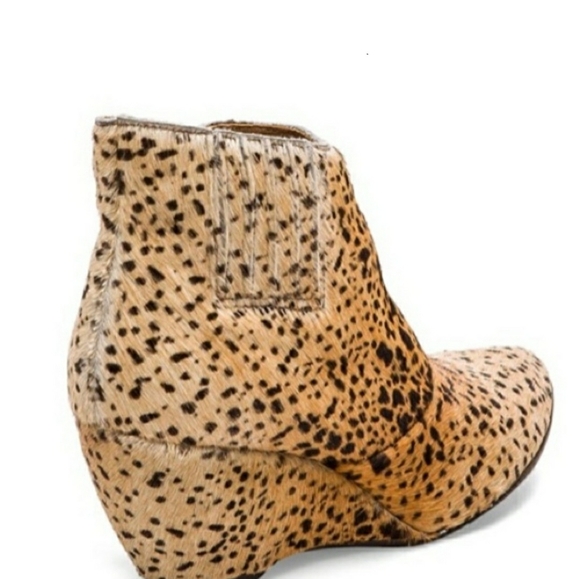 Matisse Nugent Wedge Bootie with Cow - Picture 5 of 13